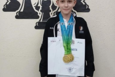 Юный хабаровчанин стал абсолютным чемпионом края по шахматам Сайт министерства спорта Хабаровского края